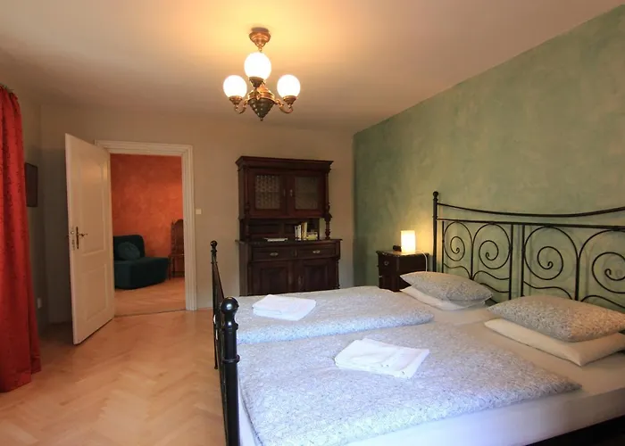 1 Bed Flat - Sleeps 2 - Wifi Praha