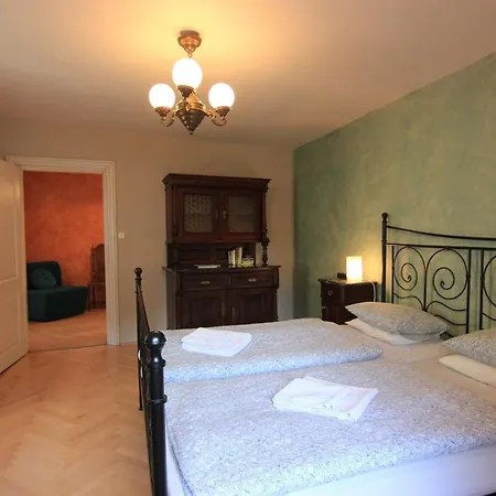 1 Bed Flat - Sleeps 2 - Wifi Prag