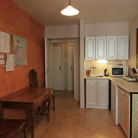Daire 1 Bed Flat - Sleeps 2 - Wifi